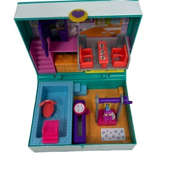 Polly Pocket 2018 Mini Middle School Compact Mattel Pool Jet Ski Lunch Classroom - Picture 2 of 8